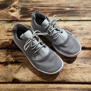 Jordan Eclipse BG size 5Y(women’s 6.5)
